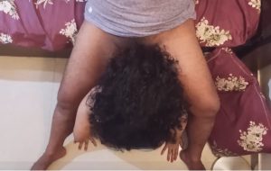 Full face video lonely indian housewife karisma fucks masseur and gets a cumshot on her ass