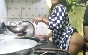 Porn Video: Josh Me Aake Bhabhi Ki Kitchen me kari chudai
