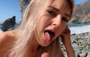 Russian teen girl swallows hot cum on Californian